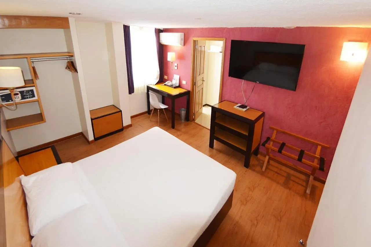 Centro 19 Hotel Queretaro